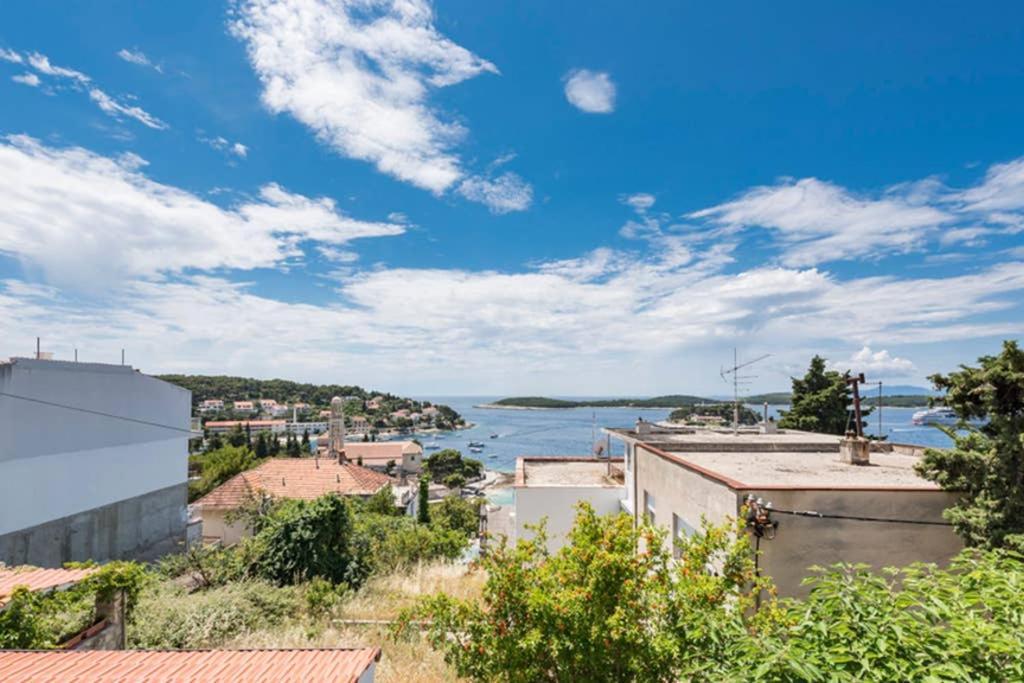 Apartment Jelka- Center Of Hvar Town Exterior foto